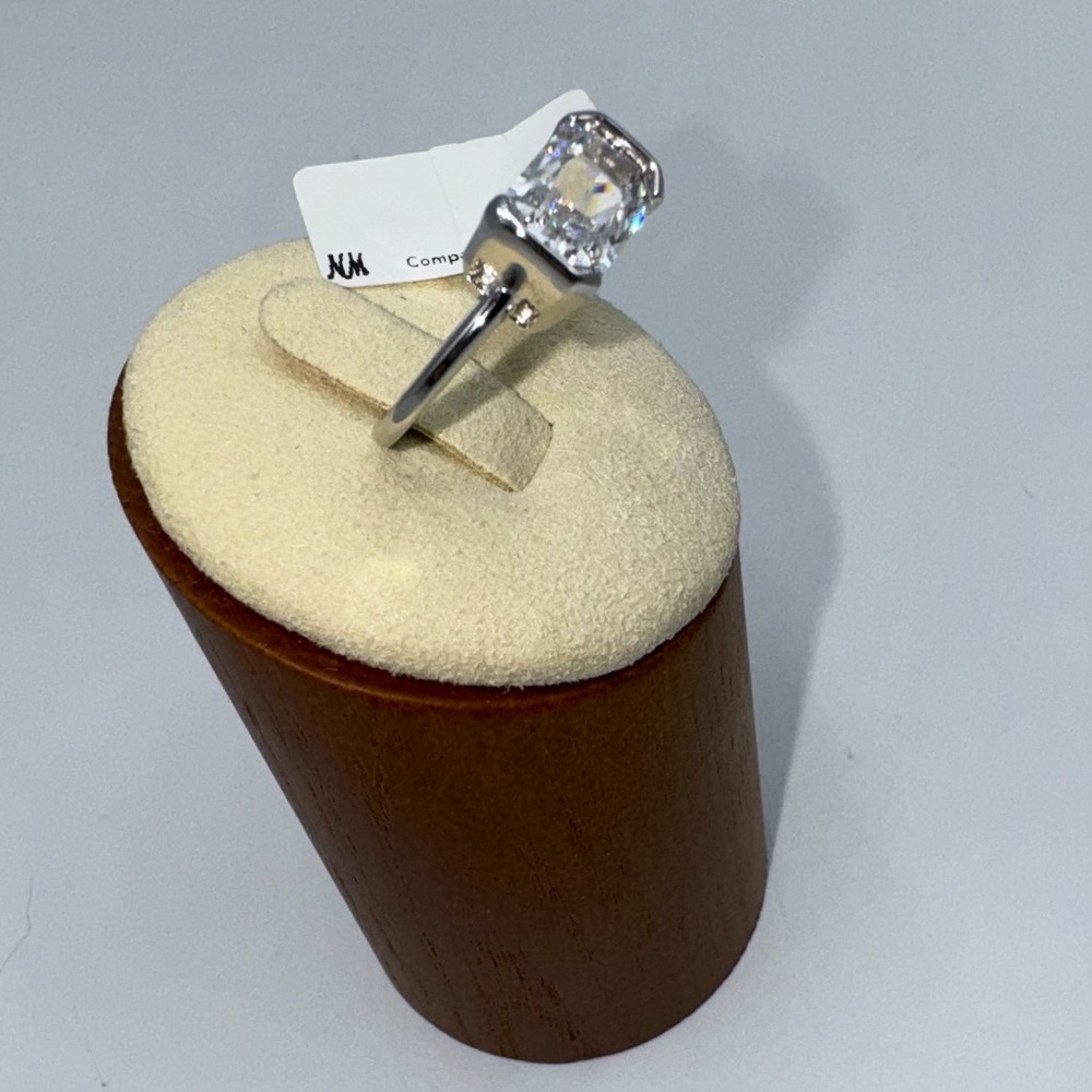 18k 3ct Radiant Cut Ring - Picture 12 of 15